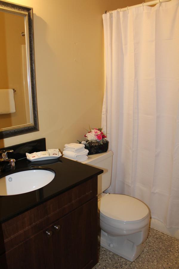 Hotel Motel Hospitalite Levis Exterior photo